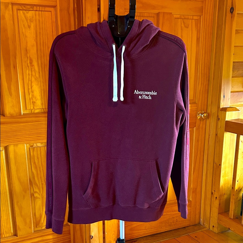 Abercrombie & Fitch Men's Maroon Hoodie